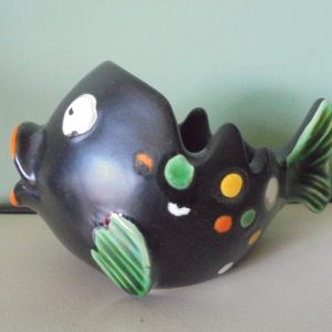 A vintage spotted fish ash tray designed by Anneliese Beckh. (Ref OCT 3257)