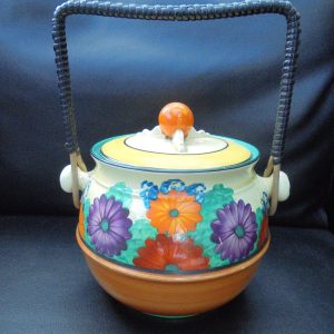 GAY DAY biscuit barrel. (Ref CC 1877)
