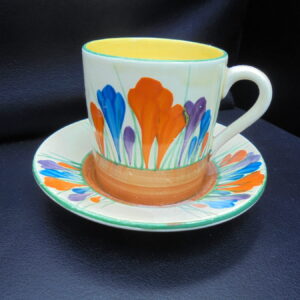 DSC07547 AUTUMN CROCUS coffee can & saucer (Ref CC 1789)